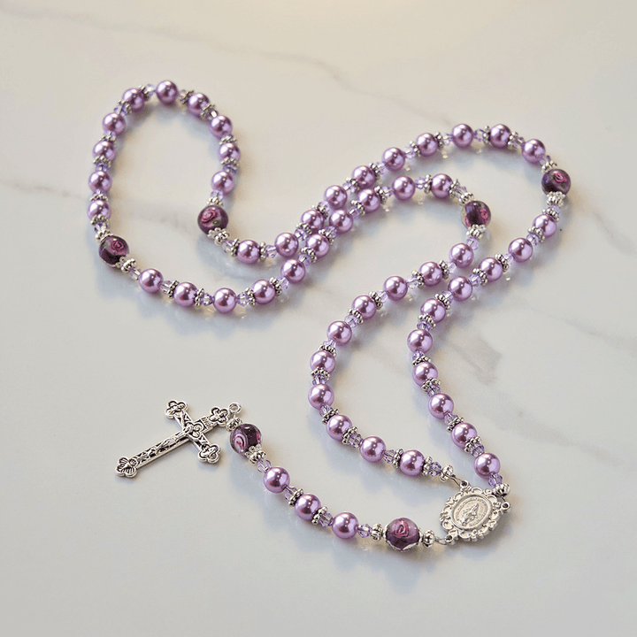 Christianartworkshop Médaille miraculeuse et crucifix, perle violette de 8 mm et cristal, chapelet fait main - Perles sacrées pour la prière - image 1