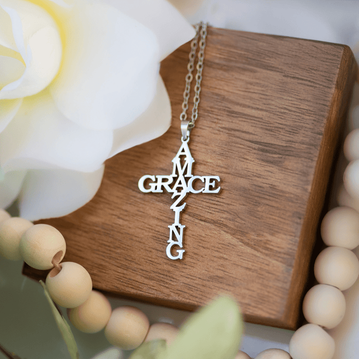 Christianartworkshop Collier Croix AMAZING GRACE : Un témoignage d'amour divin - image 2