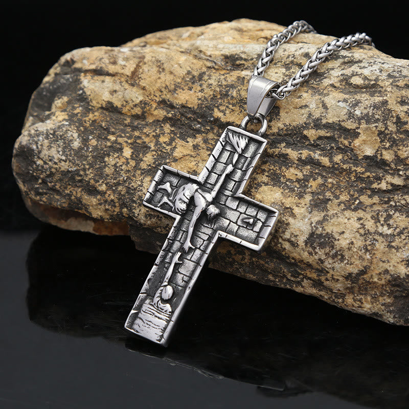 Christianartworkshop Collier Croix Mains de la Rédemption : Un témoignage de salut divin - image 2