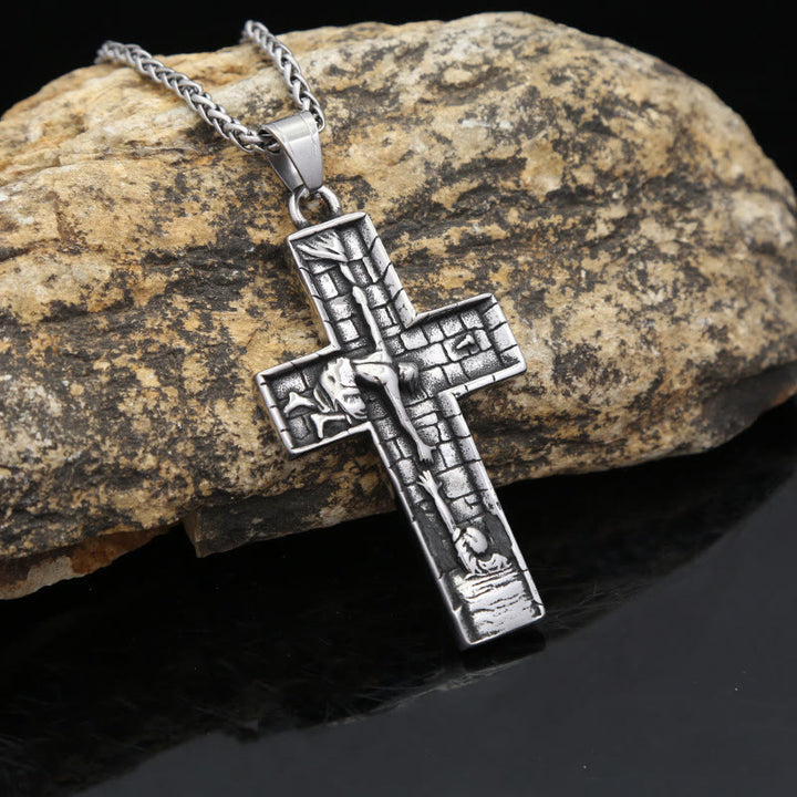 Christianartworkshop Collier Croix Mains de la Rédemption : Un témoignage de salut divin - Rachat - image 0