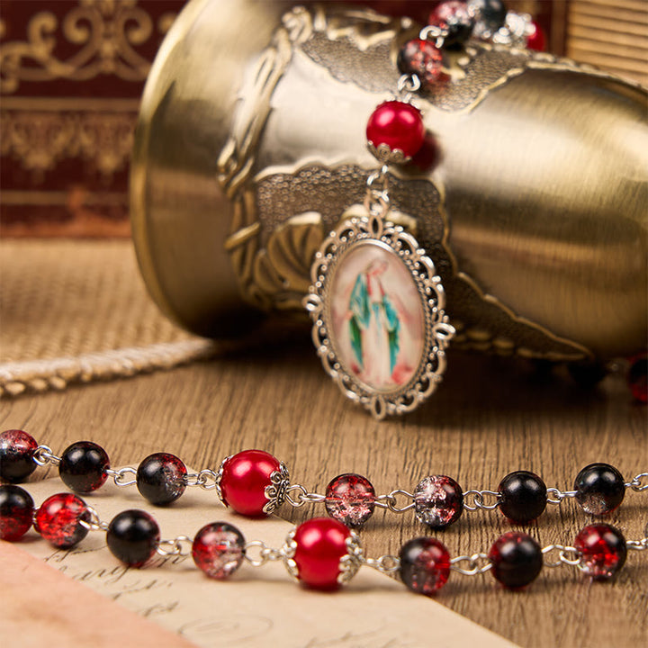 Christianartworkshop Chapelet de Sainte Gail et Médaille Miraculeuse, composé de perles rondes en verre noir et rouge de 8 mm - image 4