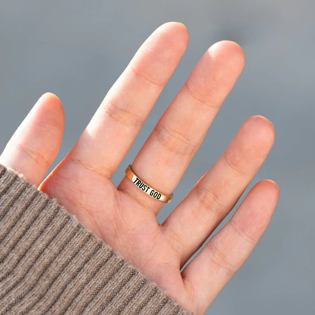 Croix en argent 925 et bague « Fais confiance à Dieu » de Christianartworkshop : symboles d’espoir - 10 US - image 0