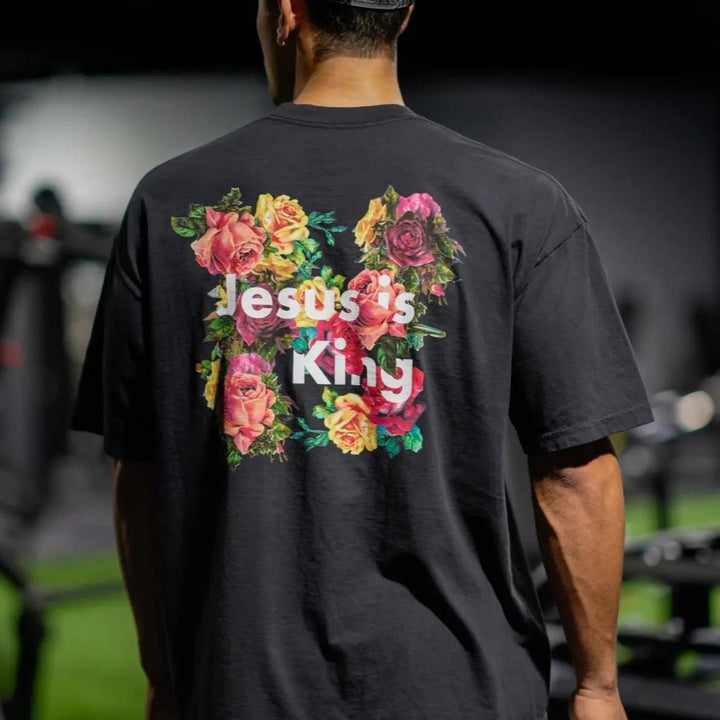 T-shirt chrétien orné de fleurs « Jésus est roi » de Christianartworkshop - image 6