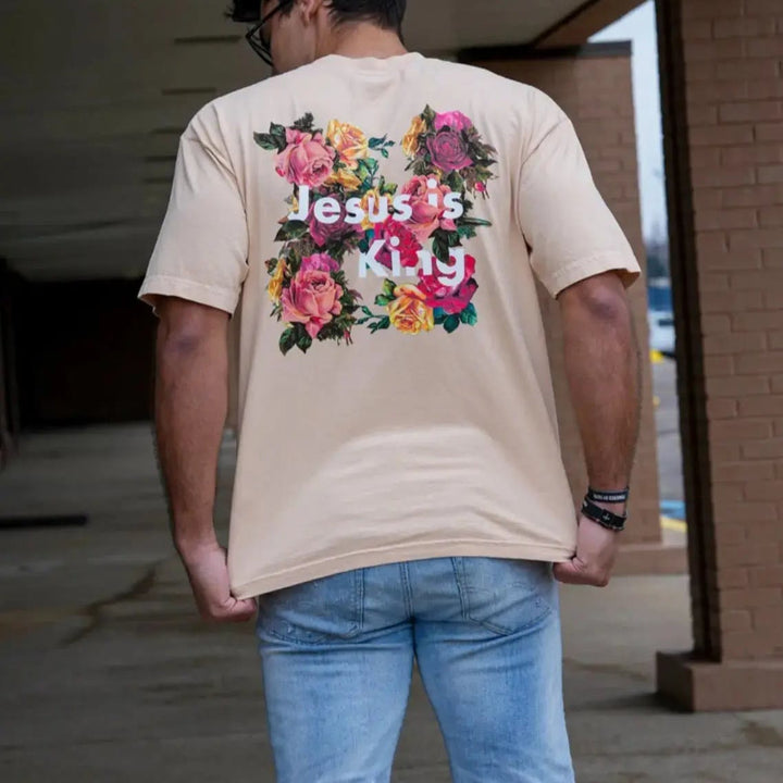 T-shirt chrétien orné de fleurs « Jésus est roi » de Christianartworkshop - image 13
