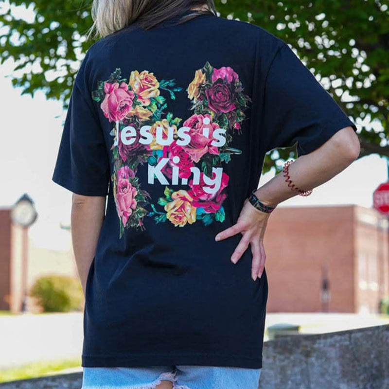 T-shirt chrétien orné de fleurs « Jésus est roi » de Christianartworkshop - image 4