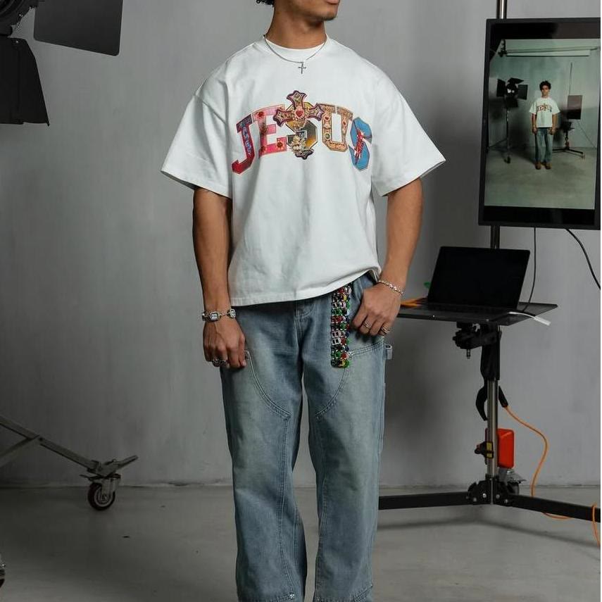 T-shirt graphique rétro vintage Jésus de Christianartworkshop - image 1