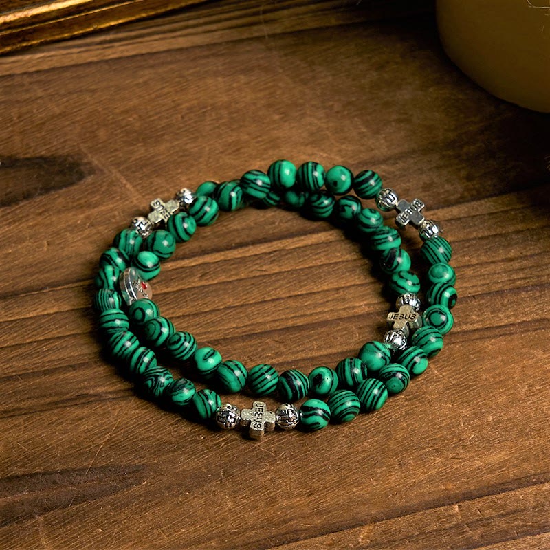 Bracelet chapelet « J’aime Jésus » en perles de malachite verte de Christianartworkshop - image 5