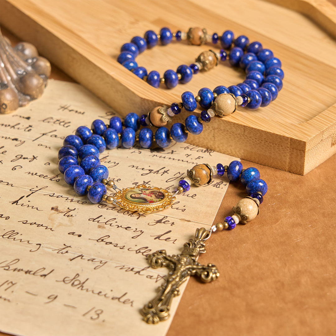 Christianartworkshop Médaille et crucifix faits main de Sainte Thérèse de Lisieux, en lapis-lazuli aplati 8*10 mm et chapelet en pierre de carte - image 3