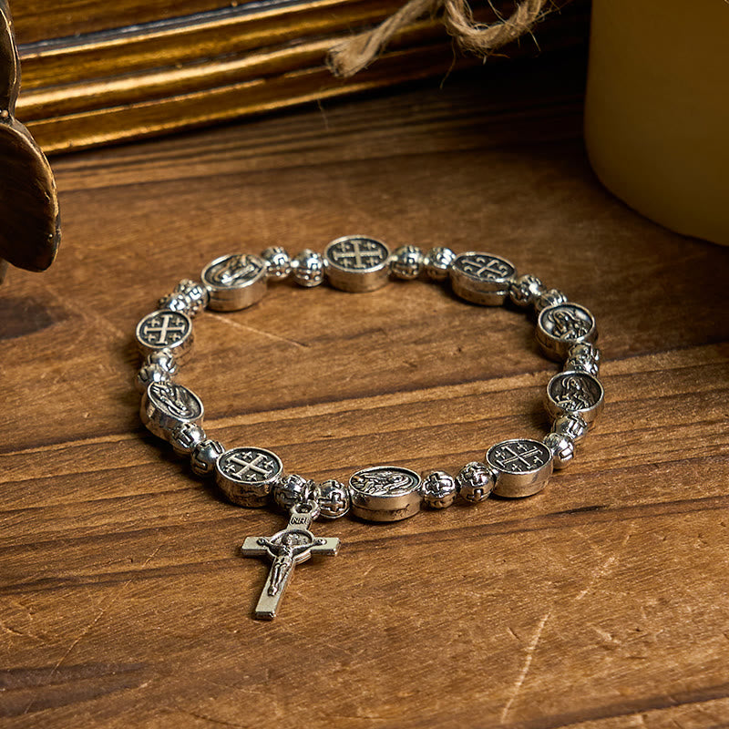 Bracelet en métal avec croix et médaille Notre-Dame, symbole sacré : un gage de dévotion - image 1