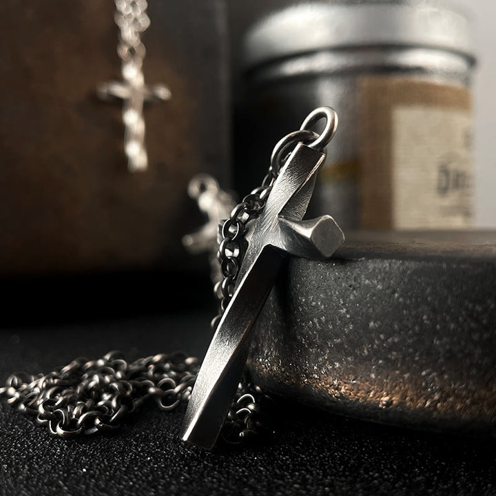 Collier croix en argent sterling 999 de Christianartworkshop : une touche d'élégance. - image 4