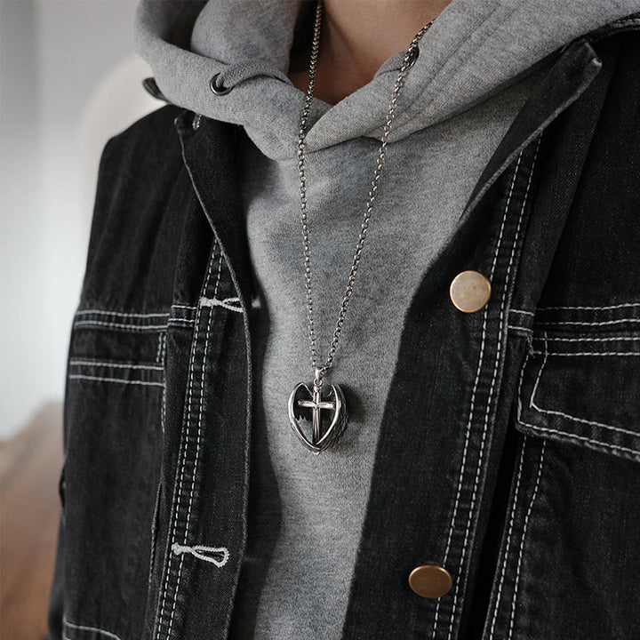 Collier croix ailes d'ange en argent sterling 925 de Christianartworkshop : symbole de foi et de grâce céleste - image 3