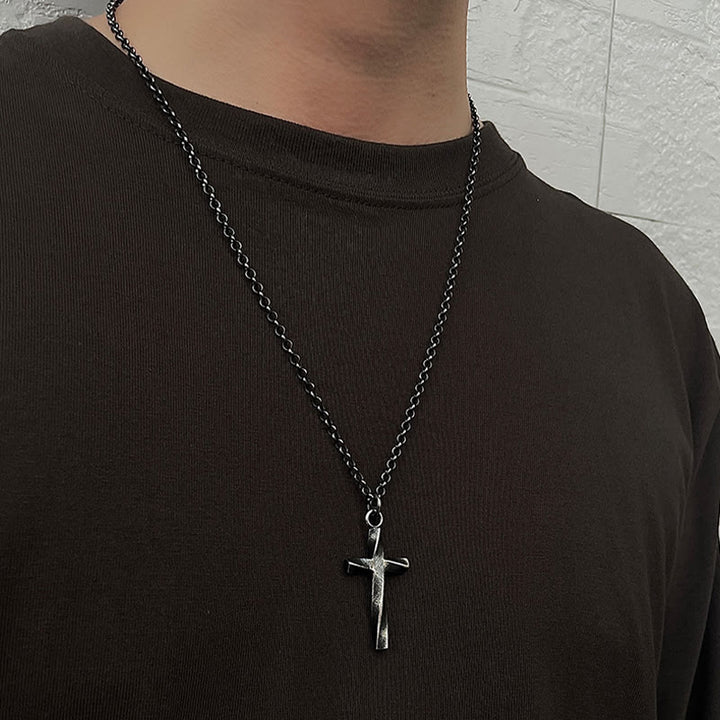 Collier croix en argent sterling 999 de Christianartworkshop : une touche d'élégance. - image 2