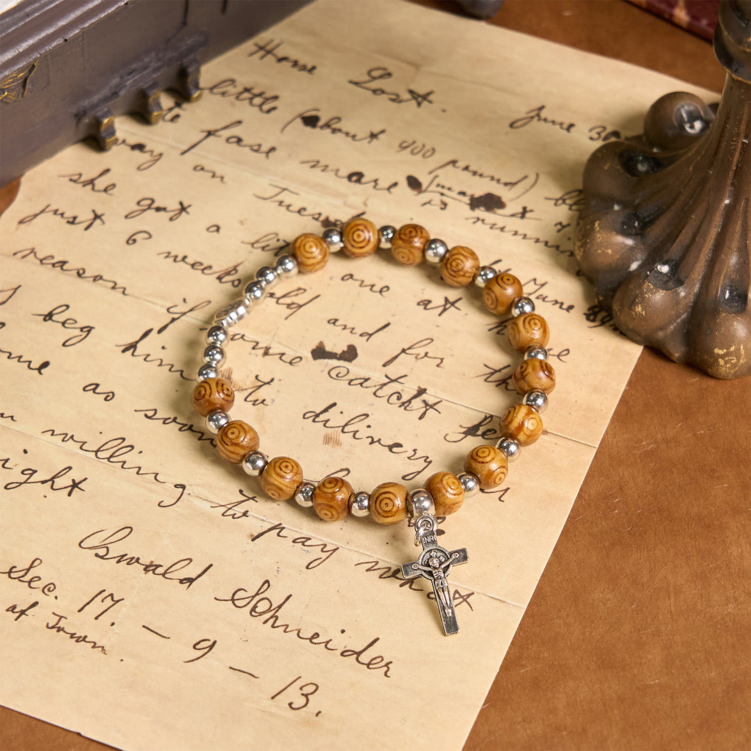 Bracelet crucifix rose avec icône de Jésus, Christianartworkshop : Bijou spirituel fait main d'une qualité exceptionnelle - Bois - image 0