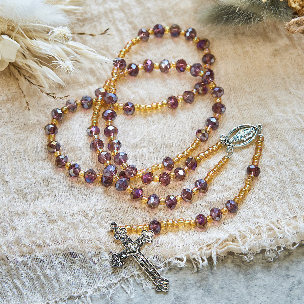 Christianartworkshop Crucifix fait main en cristal violet et verre, chapelet Notre-Dame, chapelet de la Grâce Divine - image 1