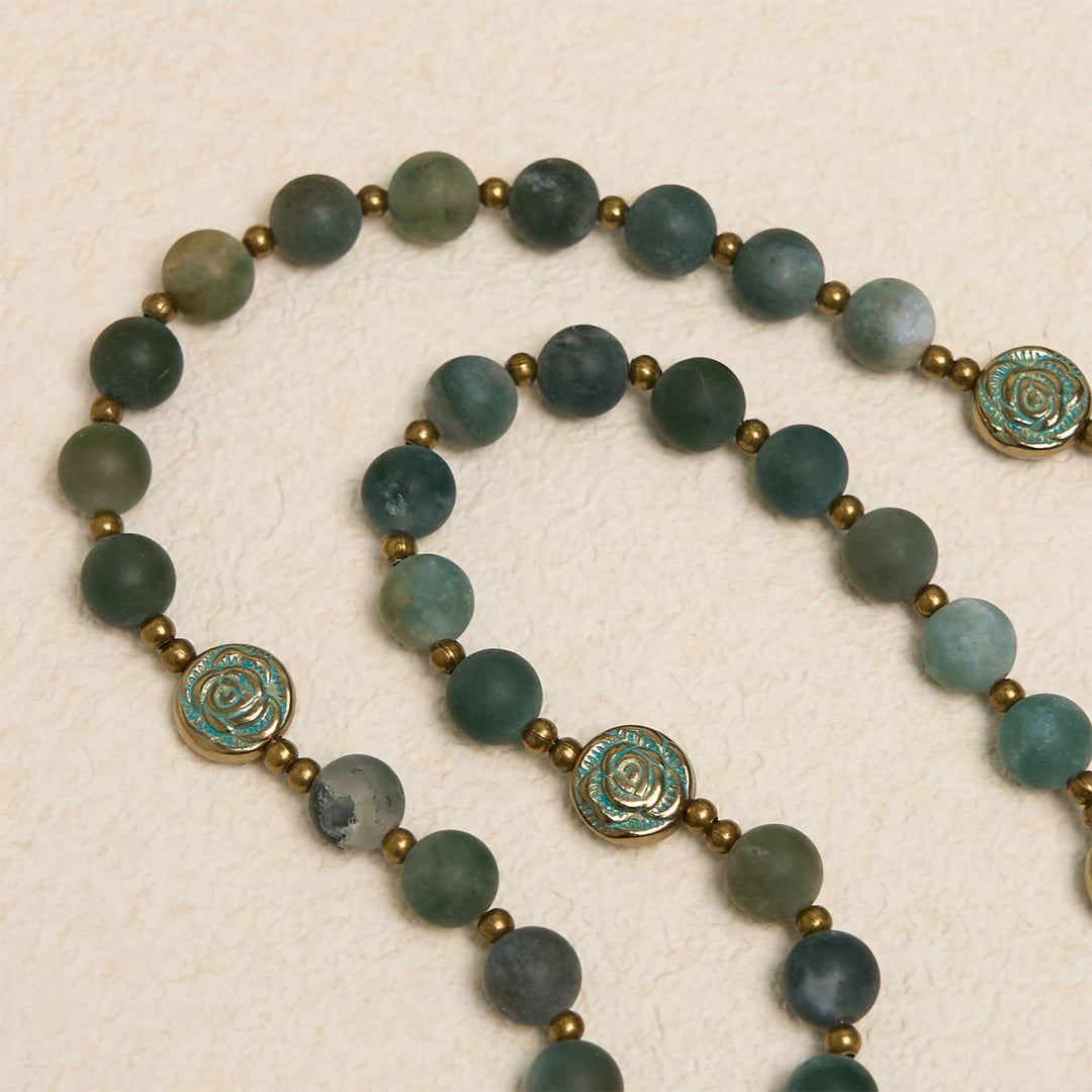 Christianartworkshop Chapelet de prière en agate verte orné de roses en bronze : un chemin sacré de guérison et de foi - image 2