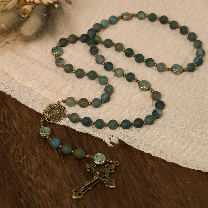 Christianartworkshop Chapelet de prière en agate verte orné de roses en bronze : un chemin sacré de guérison et de foi - Chapelet de prière en agate verte - image 0