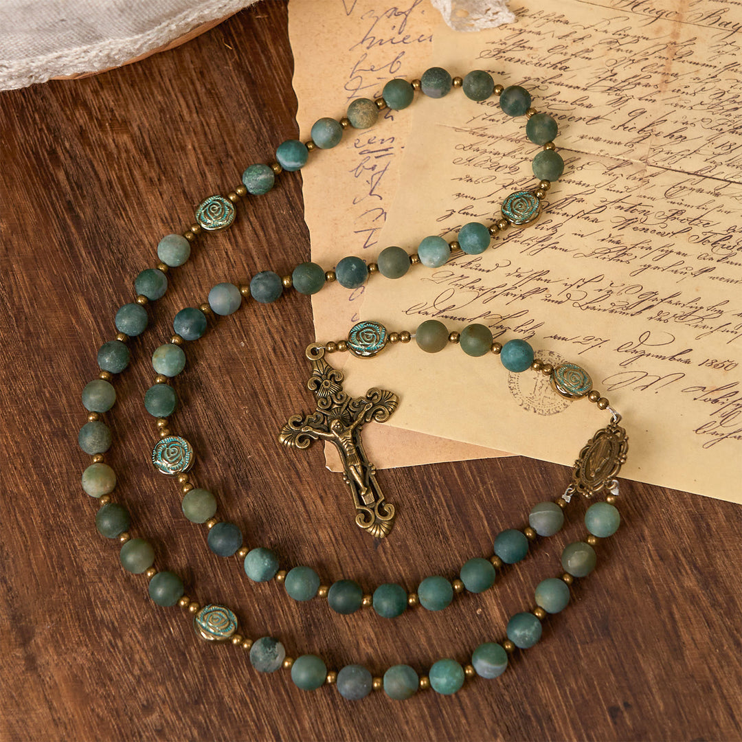 Christianartworkshop Chapelet de prière en agate verte orné de roses en bronze : un chemin sacré de guérison et de foi - image 3