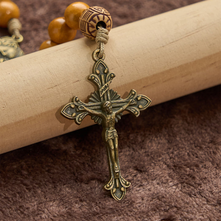 Christianartworkshop Chapelet artisanal en bois d'olivier (perles de 10 mm) orné de la Sainte Famille et du crucifix, pour la prière. - image 6