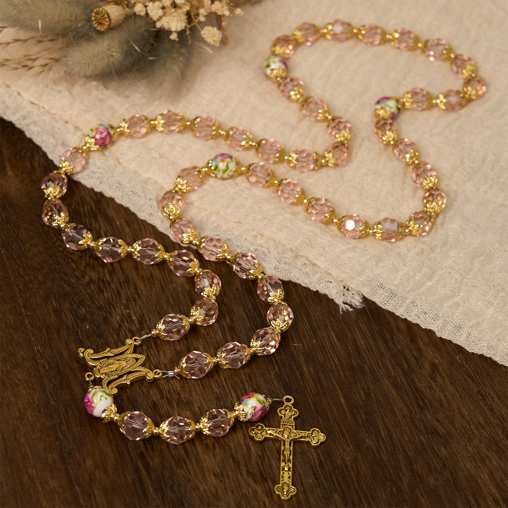 Christianartworkshop Chapelet en perles de cristal rose avec chaîne en alliage doré, crucifix et chapelet de prière à la Vierge Marie - image 1