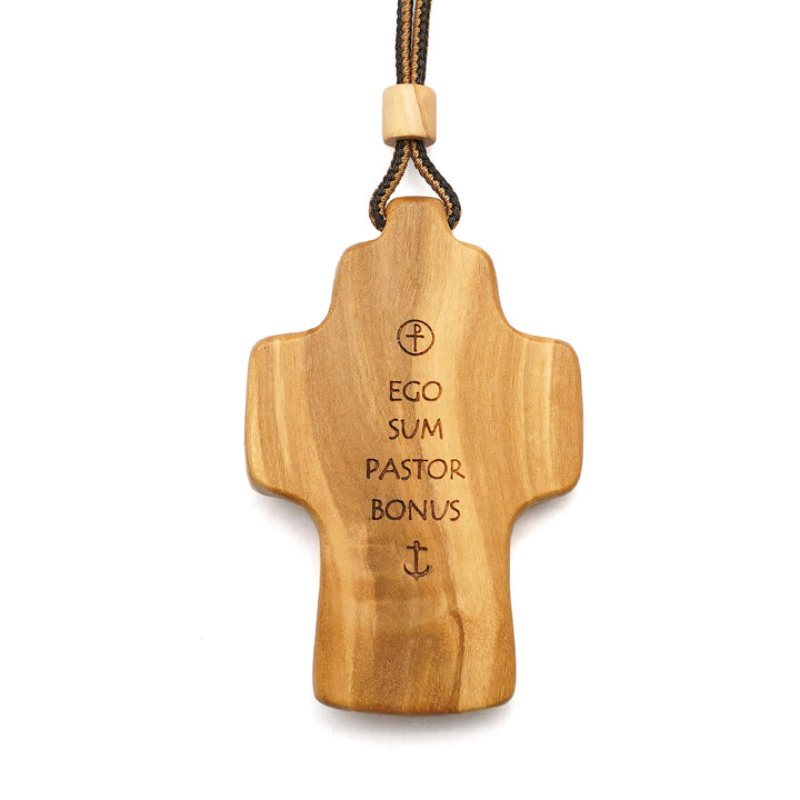 Christianartworkshop Collier fait main avec croix en bois représentant le Bon Pasteur : un symbole de foi et de savoir-faire - image 2