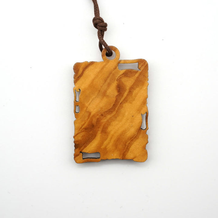 Christianartworkshop Collier pendentif Vierge Marie en bois d'olivier et métal : un souvenir dévotionnel intemporel - image 4