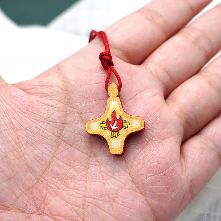 Christianartworkshop Collier pendentif croix en bois du Saint-Esprit et médaille émaillée rouge - image 1