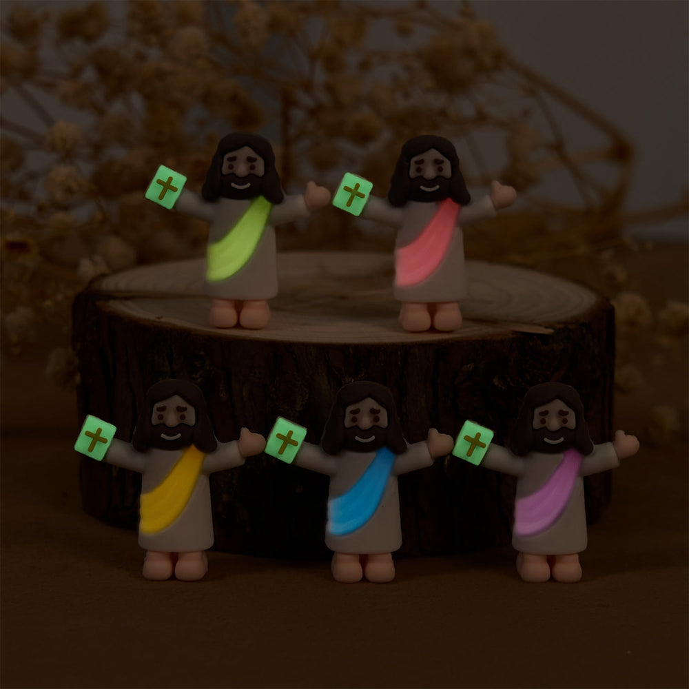 Christianartworkshop 5/10/20/30 figurines miniatures de Jésus, inspirées par la foi, tenant une Bible. - image 1