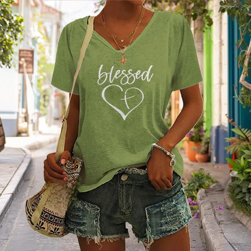 T-shirt à col en V Christianartworkshop pour femmes, imprimé Croix d'amour bénie « Jésus me protège » - image 5