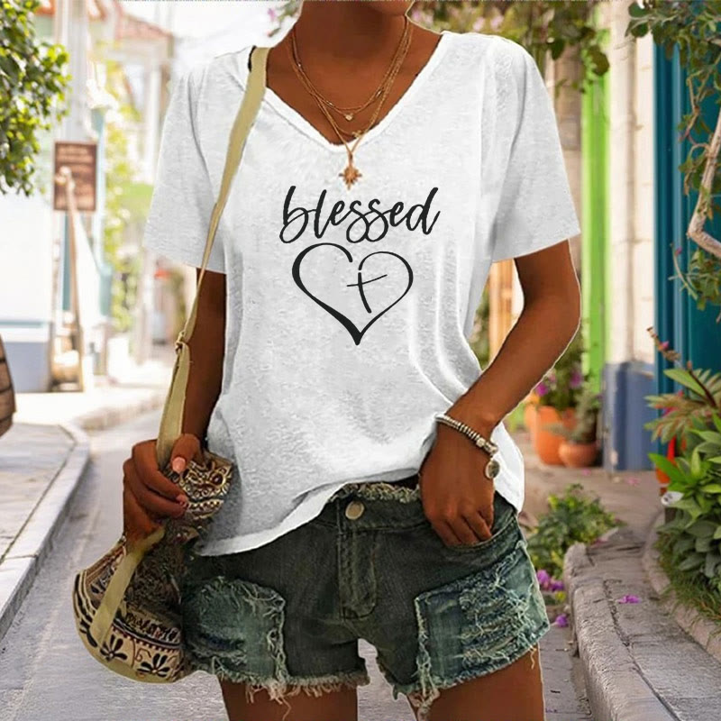 T-shirt à col en V Christianartworkshop pour femmes, imprimé Croix d'amour bénie « Jésus me protège » - image 1
