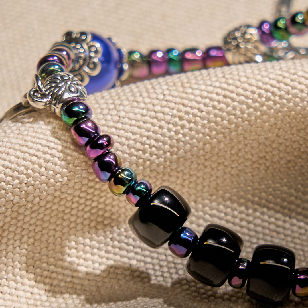 Bracelet en ébène et agate bleue avec médaille de Notre-Dame et crucifix, signé Christianartworkshop - image 5