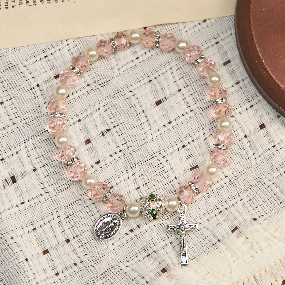 Bracelet extensible moderne en cristal transparent avec crucifix et médaille miraculeuse : une expression de foi contemporaine - image 17