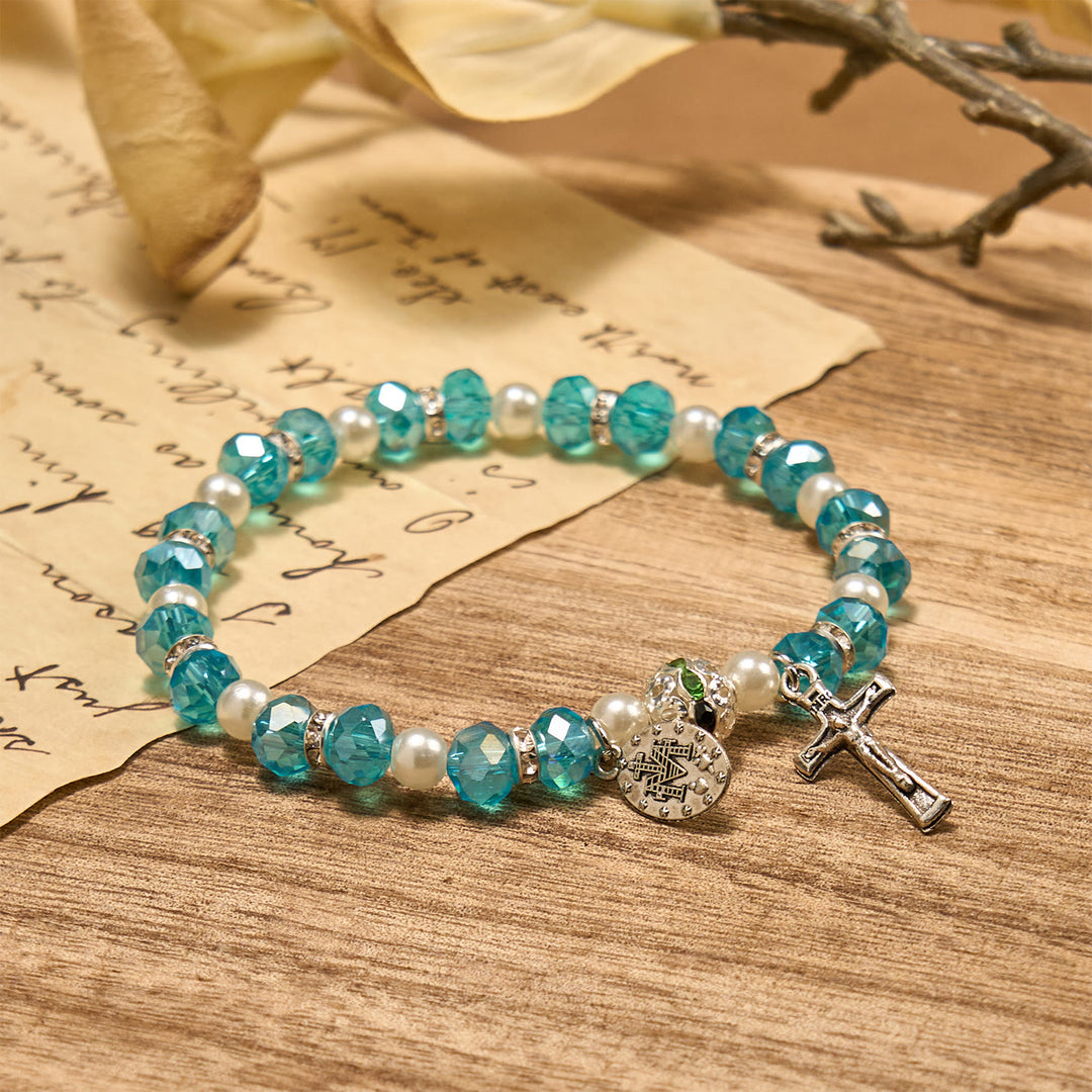 Bracelet extensible moderne en cristal transparent avec crucifix et médaille miraculeuse : une expression de foi contemporaine - image 2