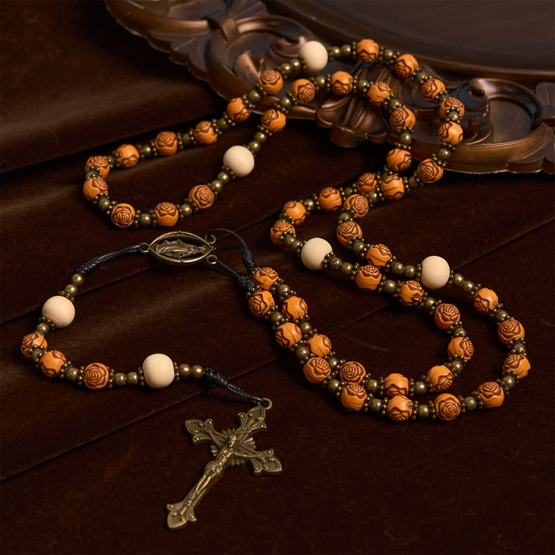 Christianartworkshop Chapelet exquis en perles de rose avec crucifix en bronze et médaille miraculeuse - Bois - image 0