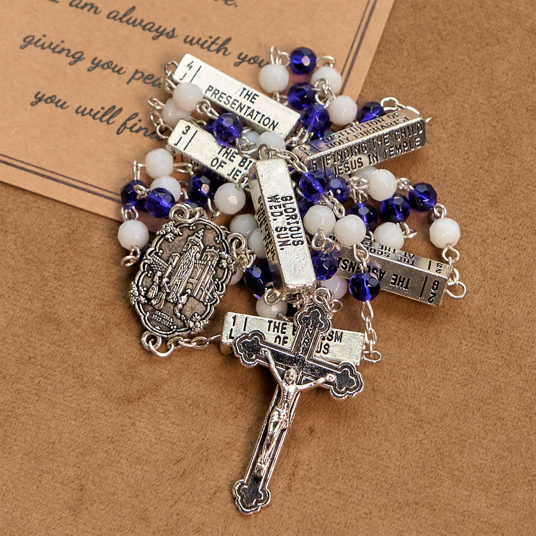 Christianartworkshop Chapelet crucifix en perles de verre bleues et blanches, Jésus - Bleu et blanc - image 0