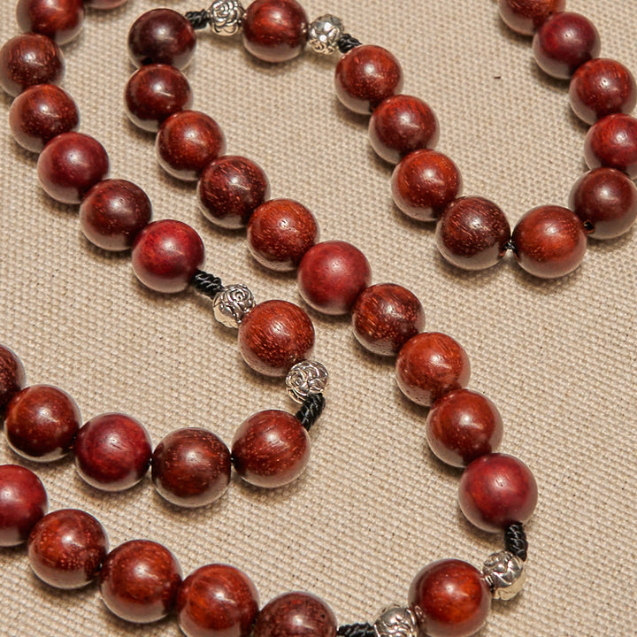 Christianartworkshop Chapelet en bois rouge et perles de rose avec médaille miraculeuse : Accueillez la grâce et la protection divines - image 6