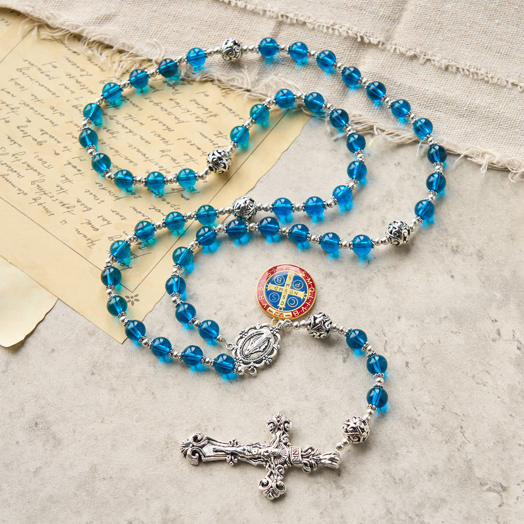 Chapelet crucifix fait main en verre bleu clair avec médaille miraculeuse et croix émaillée de saint Benoît, fabriquée par Christianartworkshop. - image 2