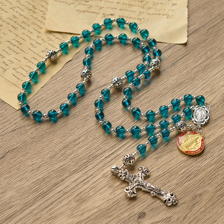 Chapelet crucifix fait main en verre bleu clair avec médaille miraculeuse et croix émaillée de saint Benoît, fabriquée par Christianartworkshop. - image 7