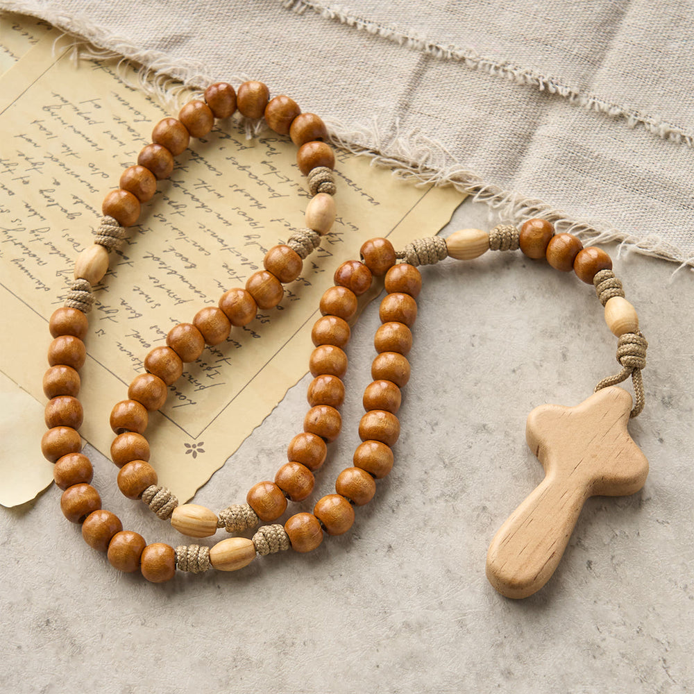 Christianartworkshop Chapelet minimaliste en bois d'olivier avec croix de prière portable : Embrassez la simplicité sacrée - image 1