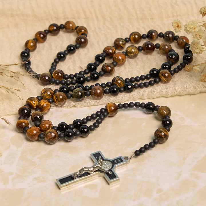 Christianartworkshop Chapelet en perles d'œil de tigre de 10 mm avec crucifix en émail noir : Embrassez la sacralité de la nature - image 5