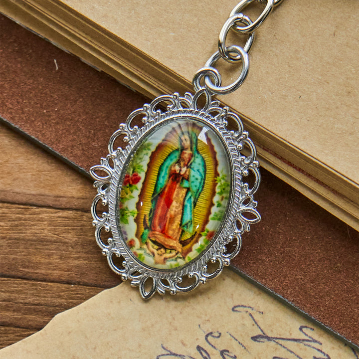 Christianartworkshop Porte-clés médaille Notre-Dame avec motifs de colombes et de fleurs : idéal comme cadeau de baptême - image 6