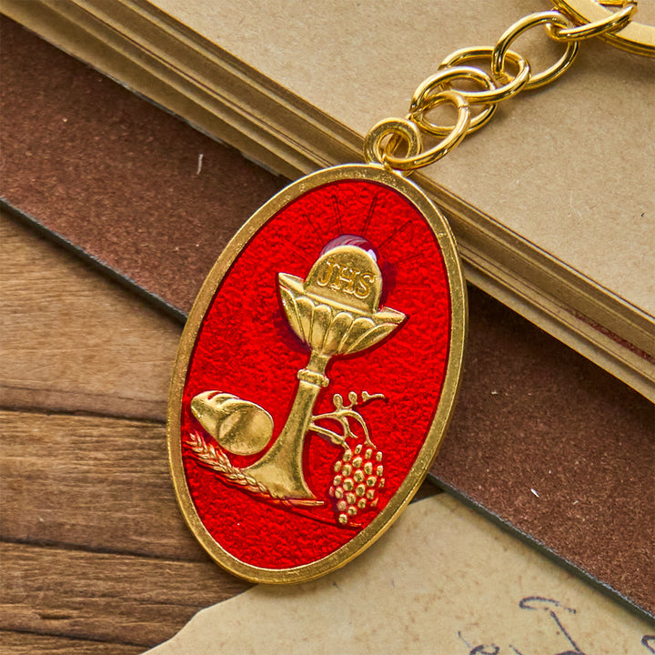 Christianartworkshop Porte-clés médaille calice du Saint Graal rouge et bleu : symbole religieux inspiré - Rouge - image 1