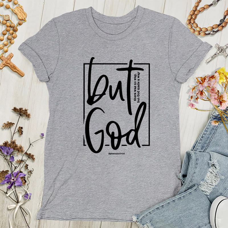 T-shirt graphique inspirant pour femmes « Mais Dieu » de Christianartworkshop - Gris - 4XL - image 0