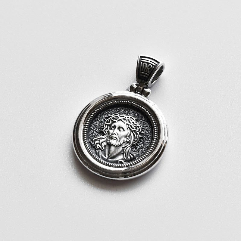 Collier médaille double face en argent sterling de Christianartworkshop avec couronne d'épines et Notre-Dame des Douleurs - Notre-Dame et Jésus - image 0