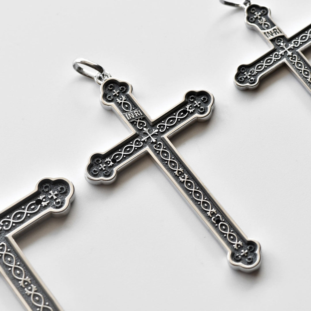 Collier pendentif croix INRI rétro en argent sterling de Christianartworkshop : un emblème de grâce - image 5