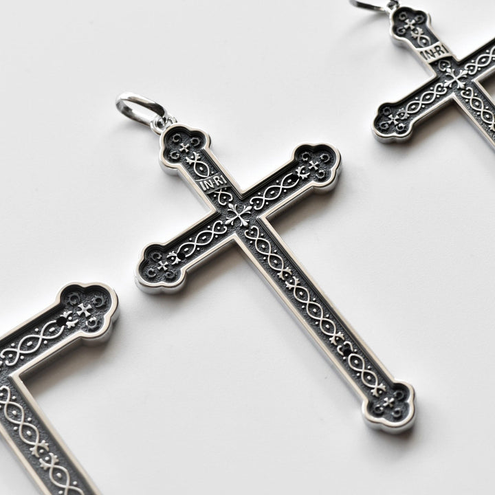 Collier pendentif croix INRI rétro en argent sterling de Christianartworkshop : un emblème de grâce - image 5
