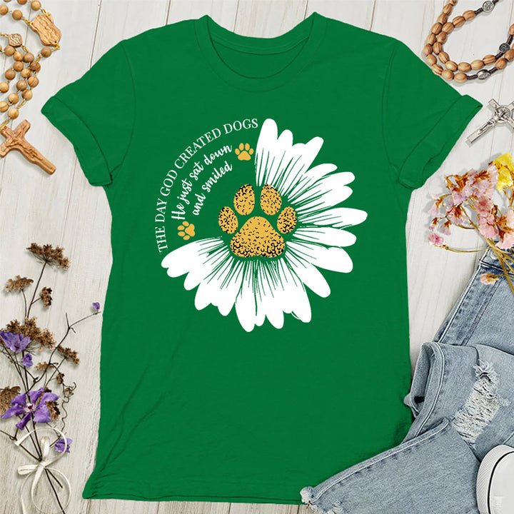 T-shirt femme Christianartworkshop « Le jour où Dieu créa les chiens » - Vert - 4XL - image 8