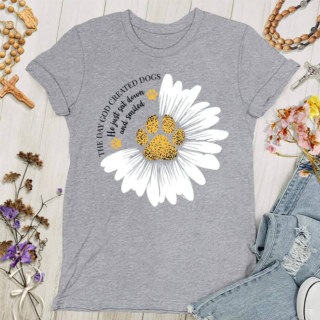 T-shirt femme Christianartworkshop « Le jour où Dieu créa les chiens » - Gris - 4XL - image 2