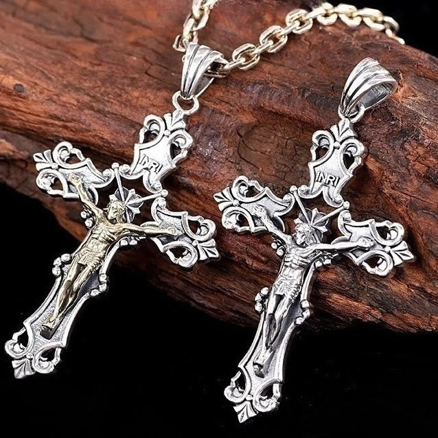 Collier crucifix rustique en bronze et argent S925 de Christianartworkshop : Un témoignage de foi - Argent - image 1