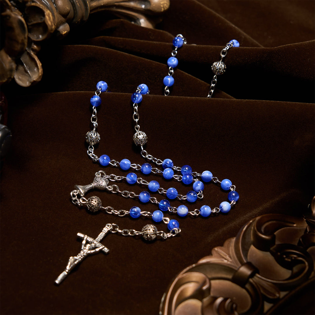 Christianartworkshop Chapelet élégant de 6 mm à perles rondes bleues dégradées, orné du Saint Graal et d'un crucifix - image 1