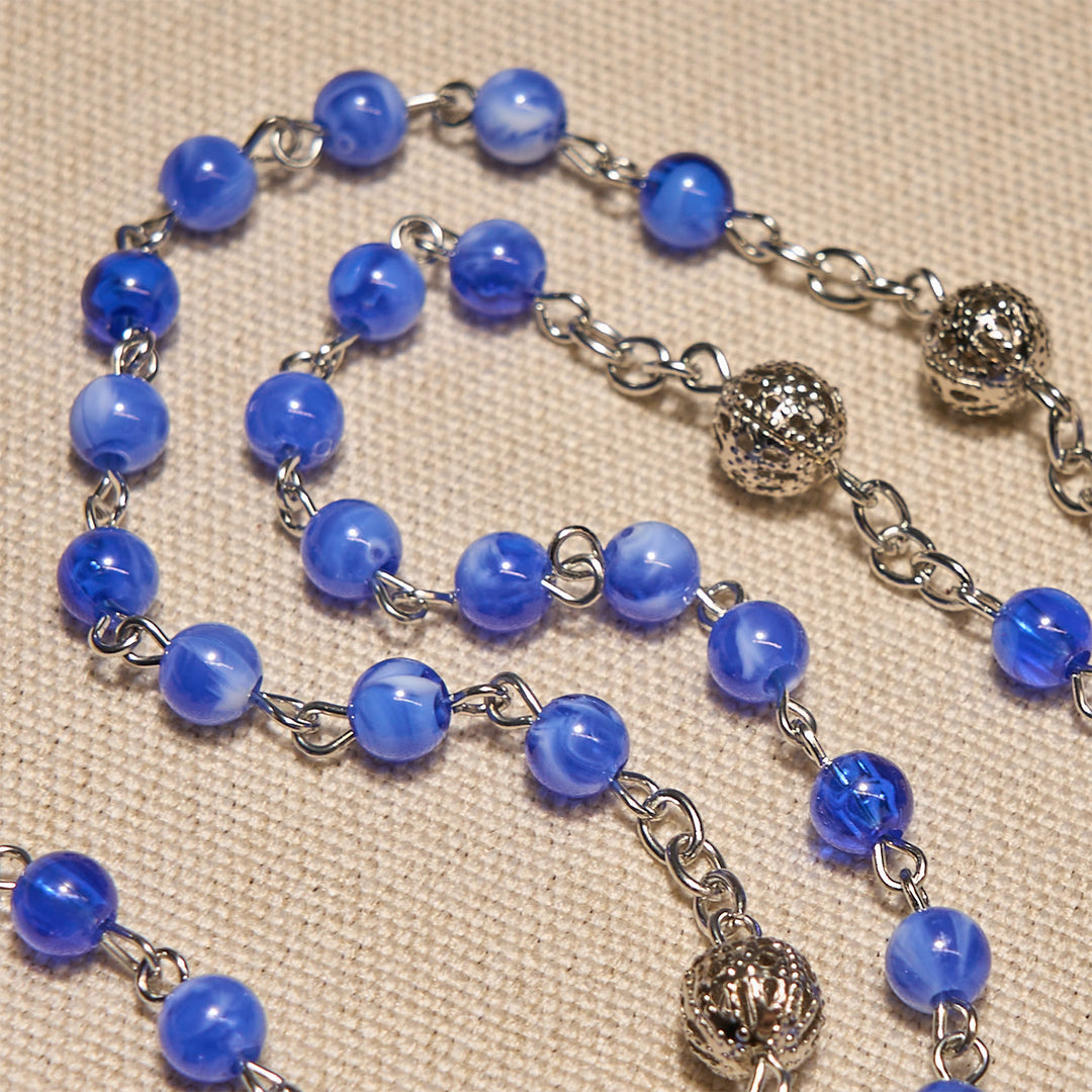 Christianartworkshop Chapelet élégant de 6 mm à perles rondes bleues dégradées, orné du Saint Graal et d'un crucifix - image 5